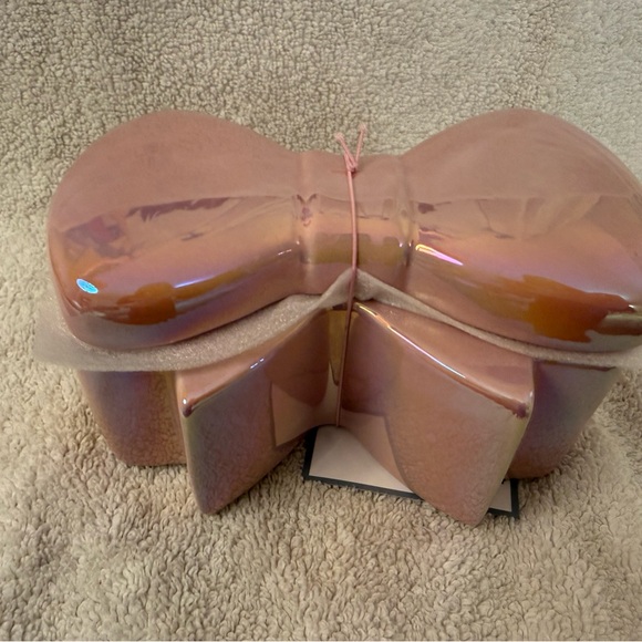 Other - BRAND NEW Girly glossy pink bow trinket box 🎀